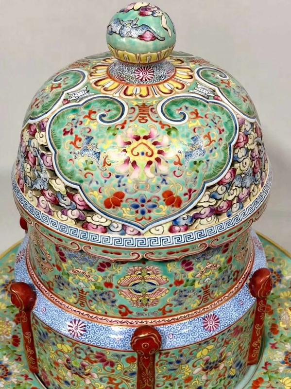 “清代乾隆年制” 款 景泰蓝,三节,三脚熏香炉瓶2.jpg